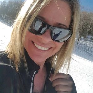 Meet your Posher, Caryn